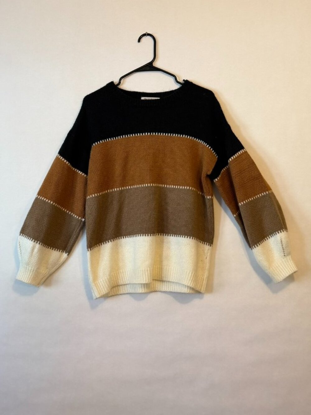 Angashion Women's Colorblock Crewneck Sweater - Black, Brown, Tan